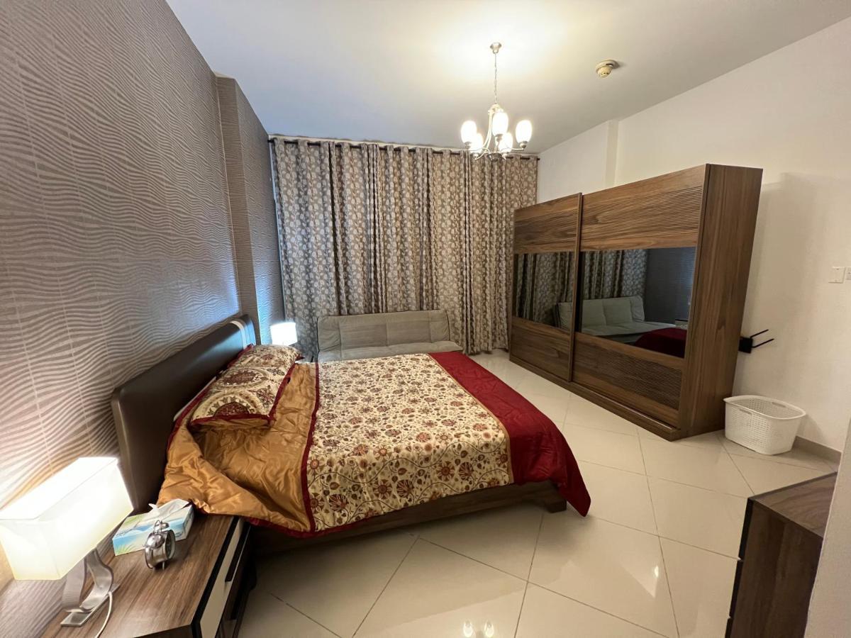 Large Size One Bedroom Apartment With Sea View Абу-Даби Экстерьер фото